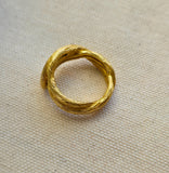 Vintage Angela Cummings 18k Gold Brutalist Textured Abstract Inter-knotting Ring, Ring Size 7.5