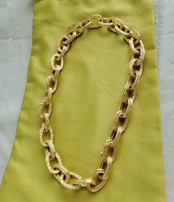 Vintage 18K Yellow Gold Textured Oval Link Chain Choker Statement Necklace