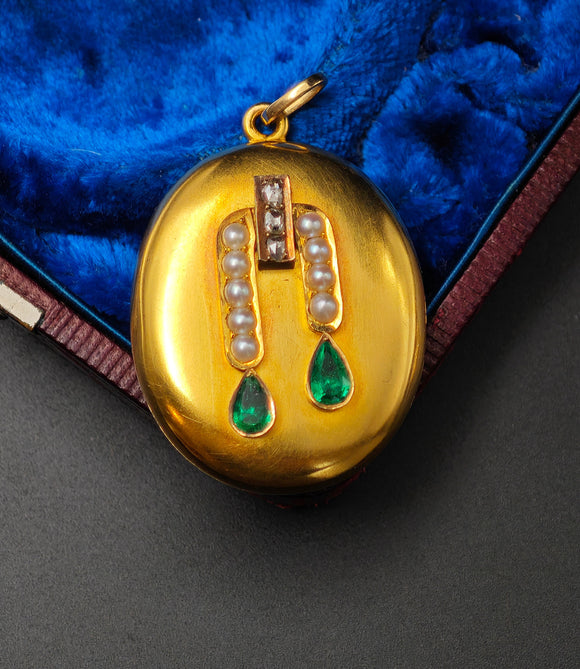 Antique Victorian European 15K Solid Gold Emerald Rose Cut Diamond Seed Pearl Oval Photo Locket,  Circa 1880