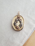 Antique Victorian 15K 15CT Solid Gold Wreath Oval Locket, Ornate Floral Metal Work, Circa 1880s