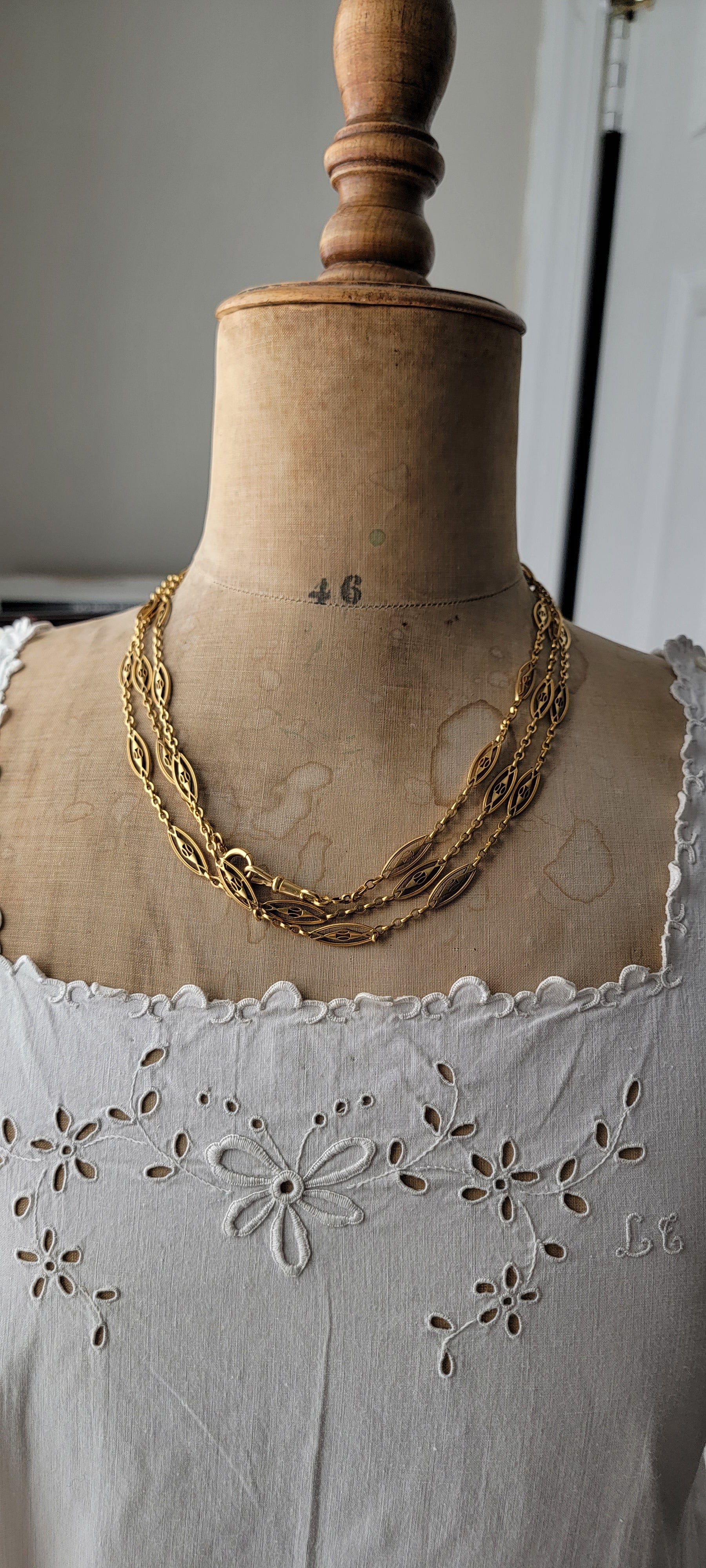 Sautior Goldtone Chain Necklace 25 Inch Unisex selling Tassel Vintage Jewelry NO CLASP